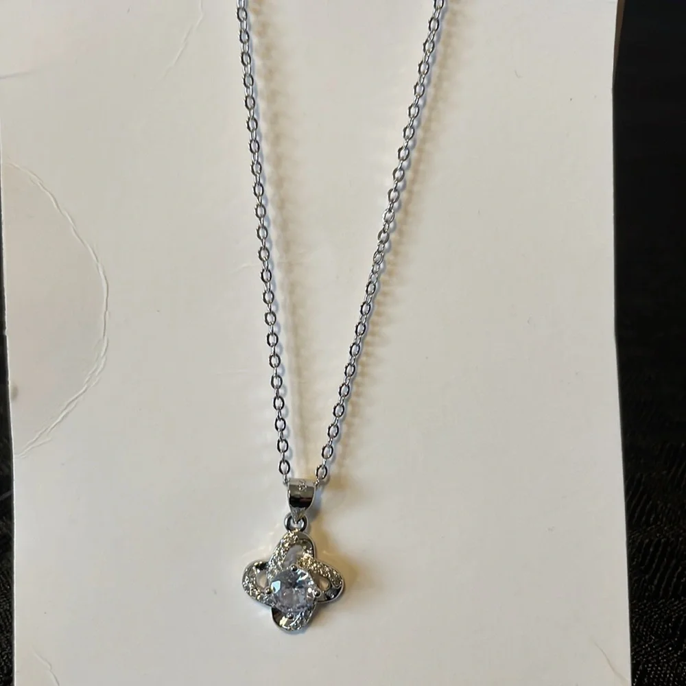 18” sterling silver necklace with Pendent New - Picture 14 of 16